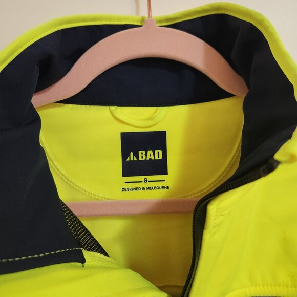 NWT BAD Waterproof Hi-Vis Softshell Reflective Safety Jacket Yellow S - Picture 5 of 8